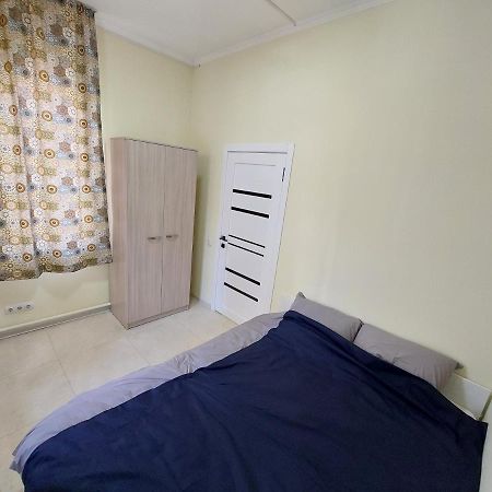 Check Inn Hostel Алматы Экстерьер фото