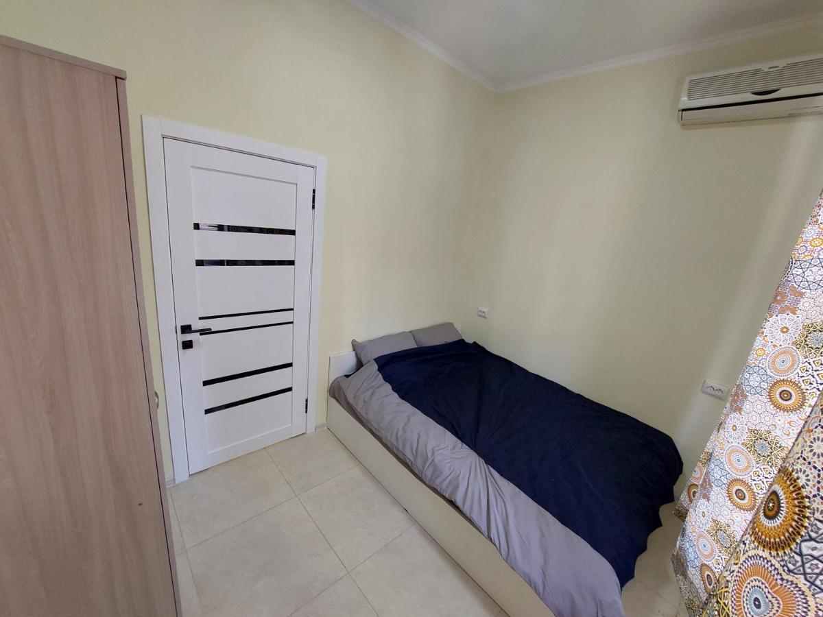 Check Inn Hostel Алматы Экстерьер фото